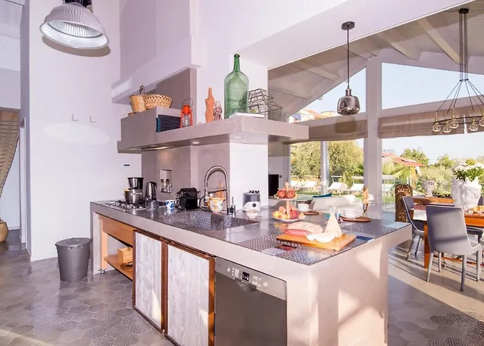 Villa Aura 6, Emma *